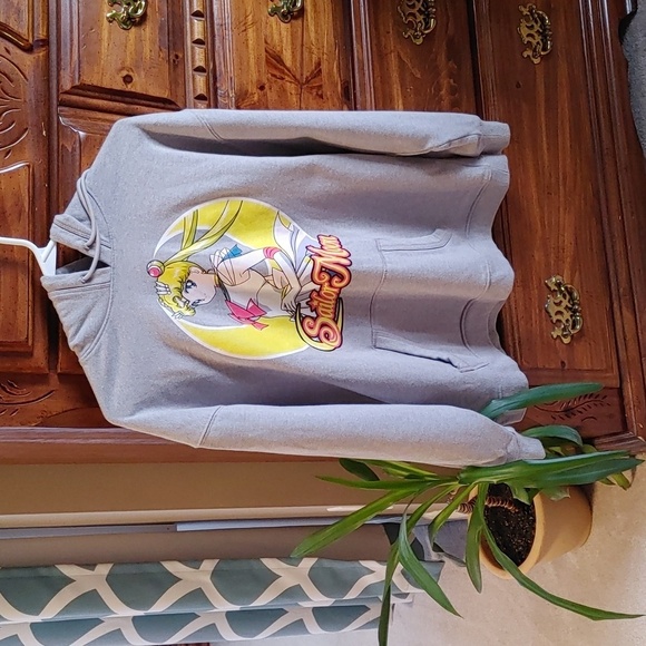 💚Sailor Moon Anime Women's Gray Hoodie - Picture 2 of 8